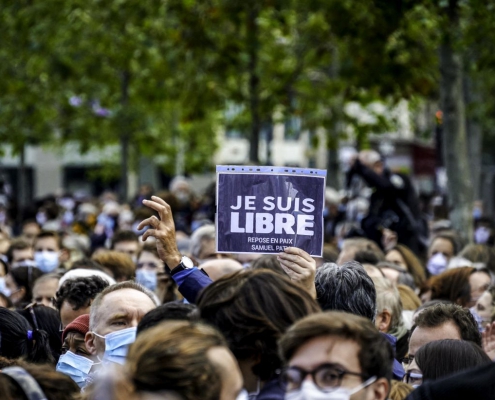 Je suis libre" le slogan d'un manifestant à Paris pendant la période du confinement à cause du covid19.